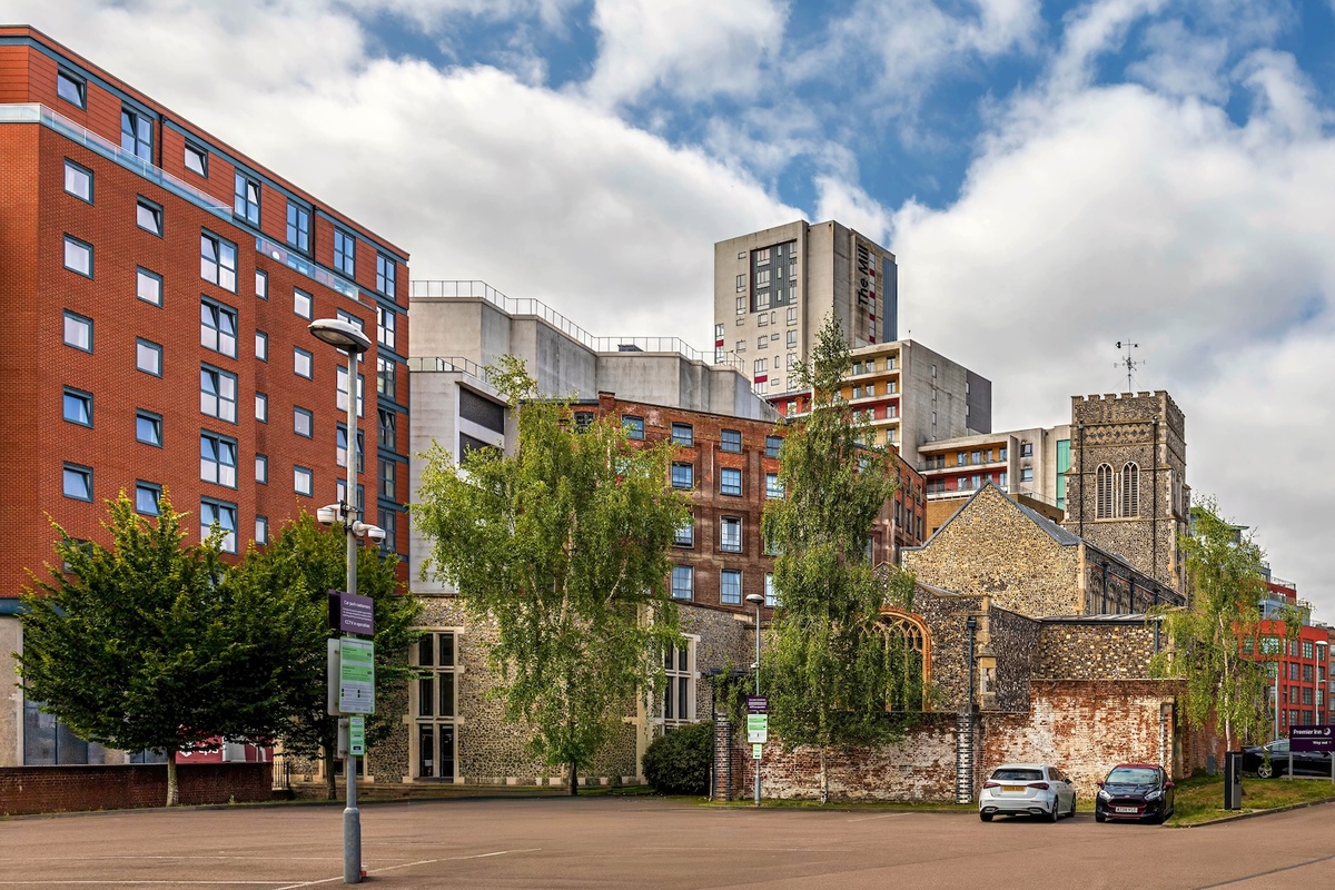 Old St Marys by the Quay - Pat Ainger